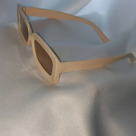 Cream Sunglasses - Picture 3 of 3